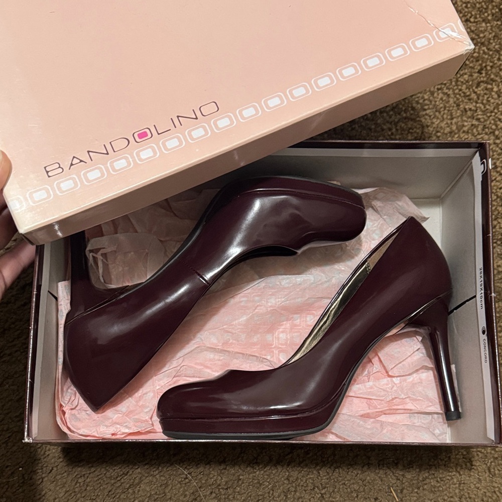 Bandolino Women's Deep Burgundy Heels